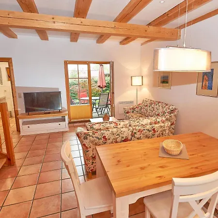 Strandschloesschen - Haushaelfte 2 Feriehus