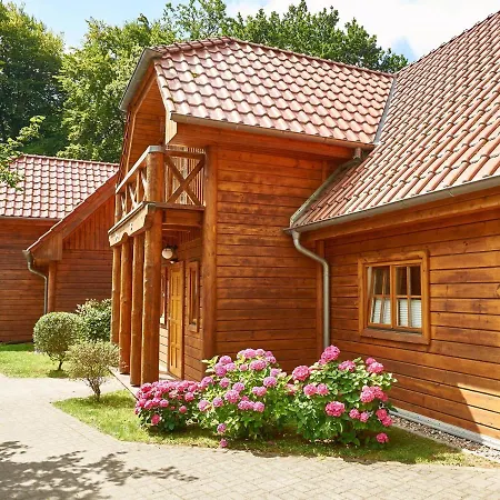 Strandschloesschen - Haushaelfte 2 Feriehus