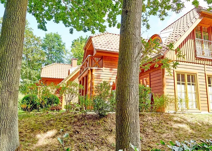 Strandschlösschen - House Half 2 Ferienhaus Sellin (Rugen)